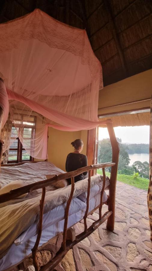 Lake Nyamirima Cottages Fort Portal Екстер'єр фото