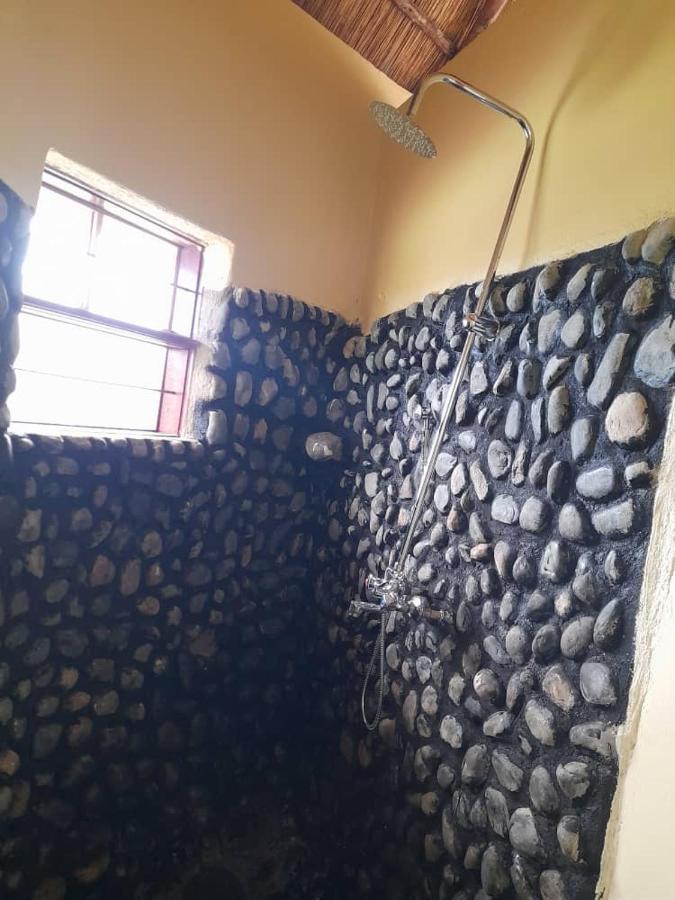 Lake Nyamirima Cottages Fort Portal Екстер'єр фото